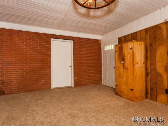 105 Dellwood Ave - Photo 12