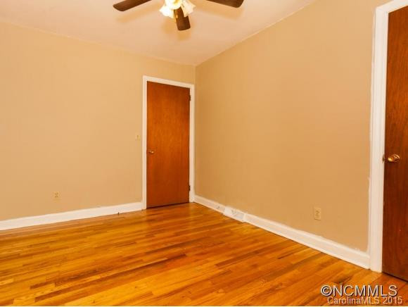 105 Dellwood Ave - Photo 15