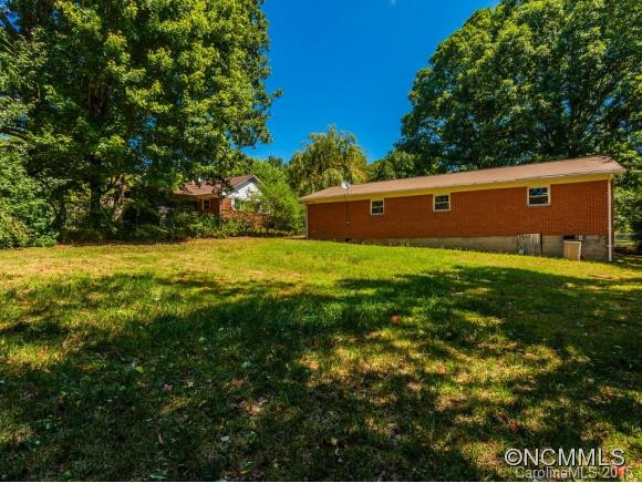 105 Dellwood Ave - Photo 23