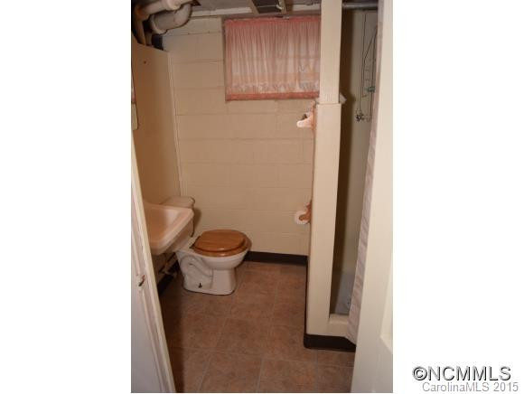 53 Providence Road - Photo 15