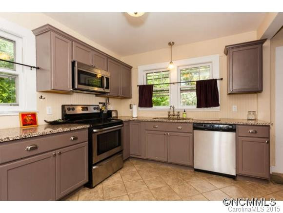 79 Baker Avenue - Photo 6