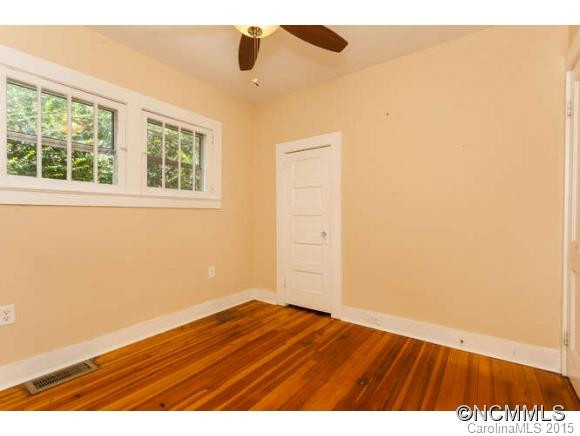 79 Baker Avenue - Photo 9