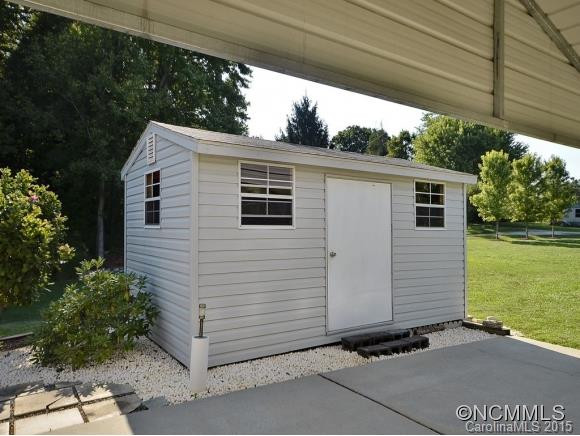 325 RIDGEWAY DRIVE - Photo 18