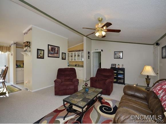 325 RIDGEWAY DRIVE - Photo 5