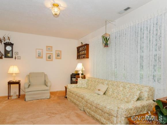 201 Shannon Road - Photo 4