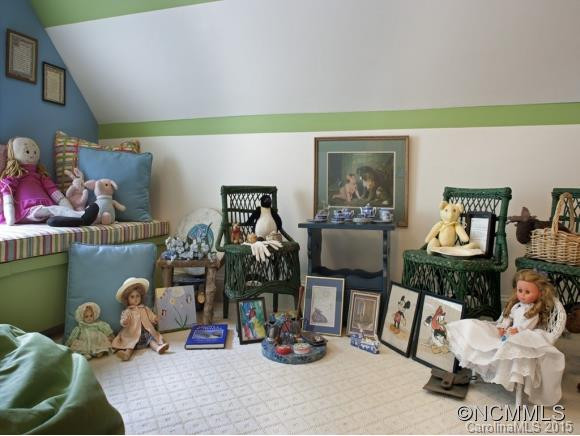 6 HEMLOCK ROAD - Photo 17