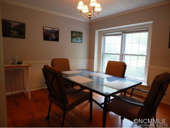 215 GREEN MEADOW LANE - Photo 6