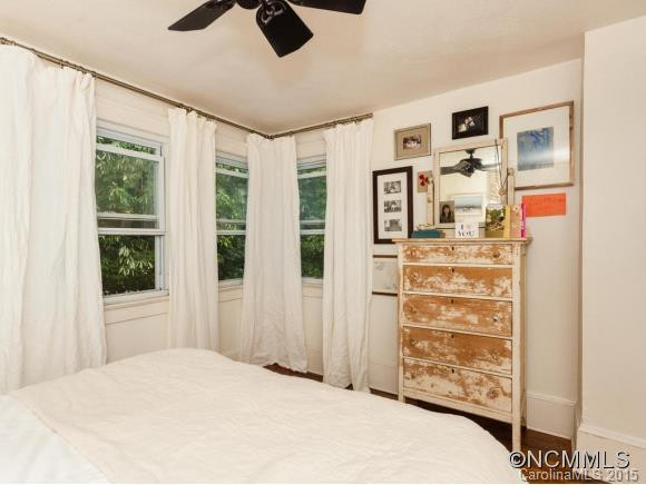 34 Majestic Avenue - Photo 12