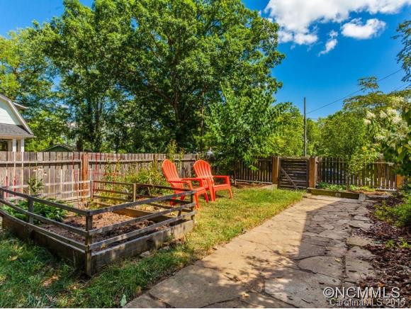 34 Majestic Avenue - Photo 15