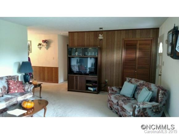 147 Foothills - Photo 11