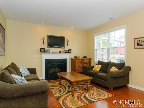 19 Woodthorn Road - Photo 3