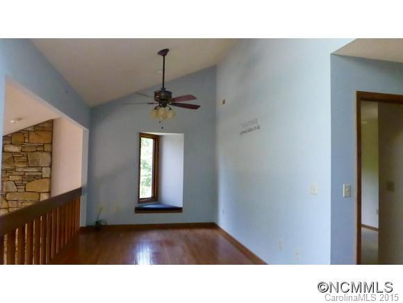 121 Stonecrest Drive - Photo 10