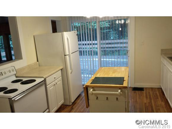 2502 Highway 176 - Photo 10