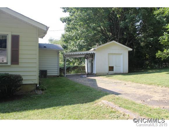 40 Blackstone Avenue - Photo 2