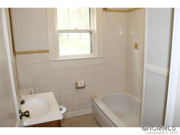 40 Blackstone Avenue - Photo 13