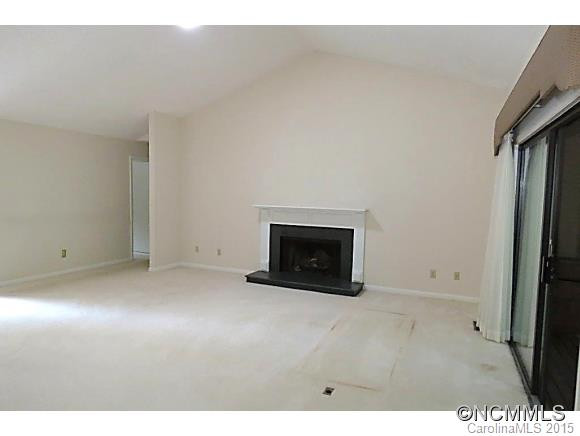 604 Crowfields Lane - Photo 4