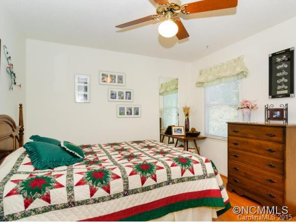 7 Fox Hollow Court - Photo 13