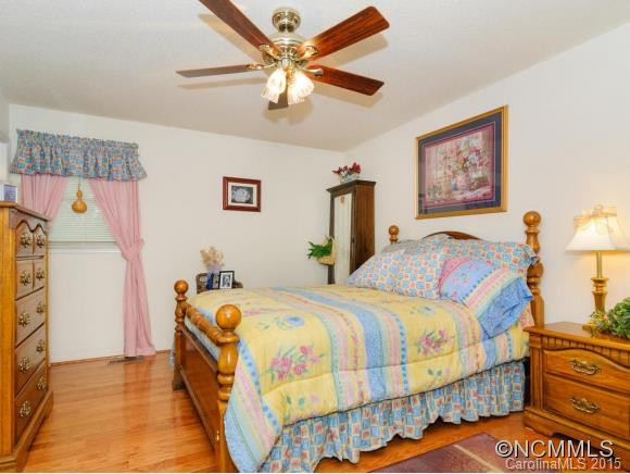 7 Fox Hollow Court - Photo 15