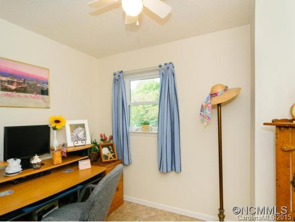 7 Fox Hollow Court - Photo 20