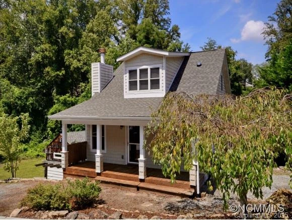 11 West End Way