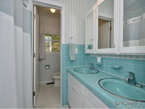 139 BURKE STREET - Photo 15