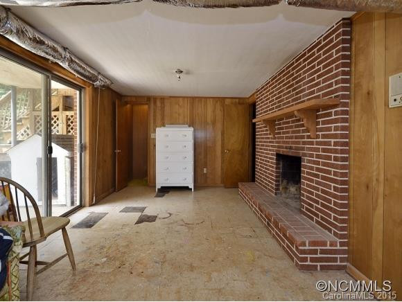 139 BURKE STREET - Photo 18