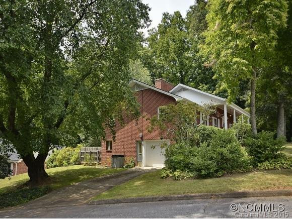 139 BURKE STREET - Photo 3