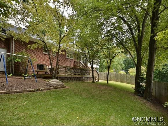 139 BURKE STREET - Photo 23