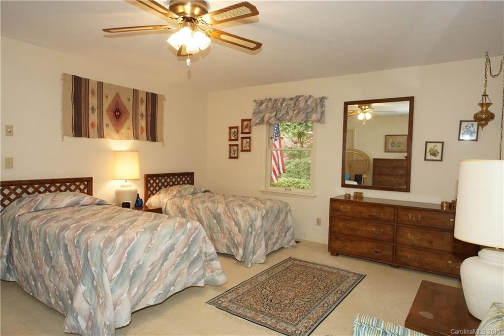 235 PARK LANE - Photo 13