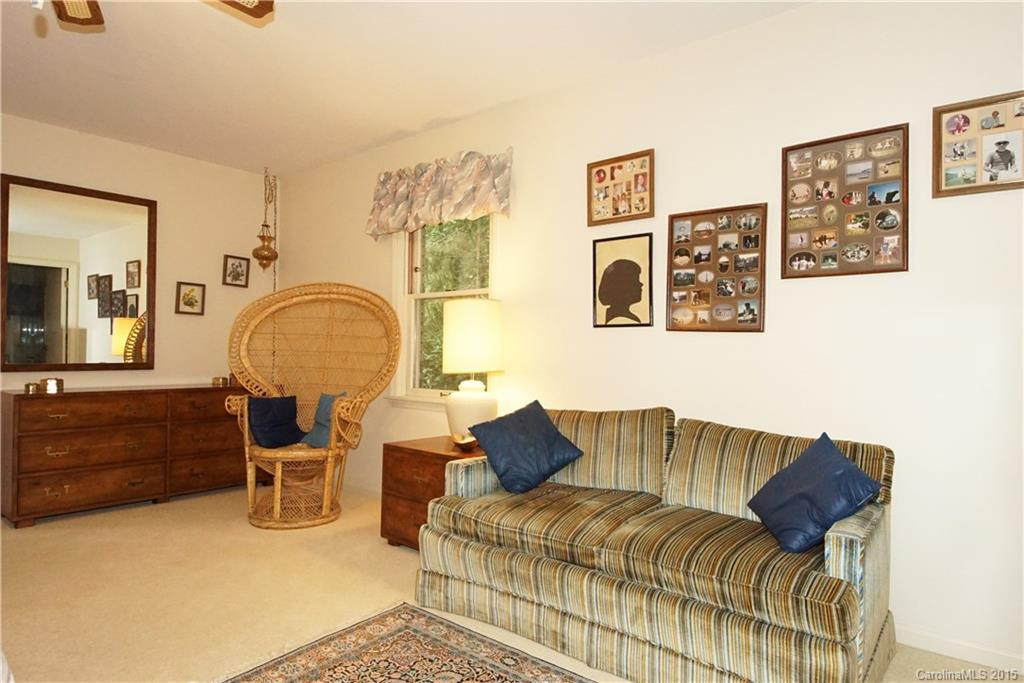 235 PARK LANE - Photo 17