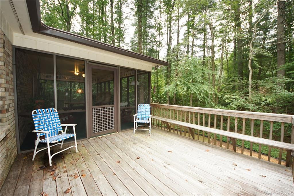 235 PARK LANE - Photo 3