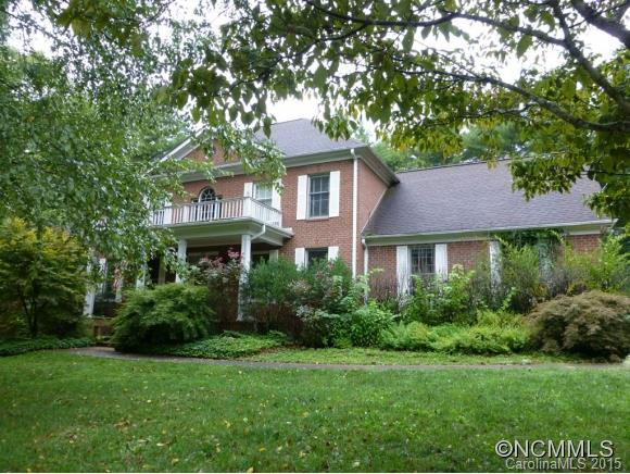 27 COVENTRY WOODS DR
