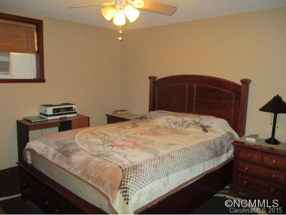 307 Beverly Ave. - Photo 10