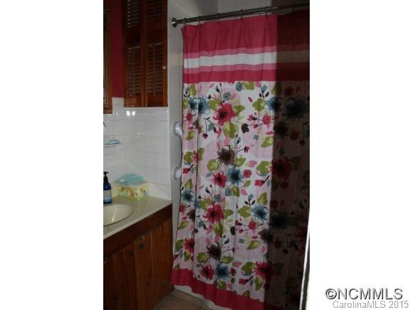 76 First St., EM - Photo 11