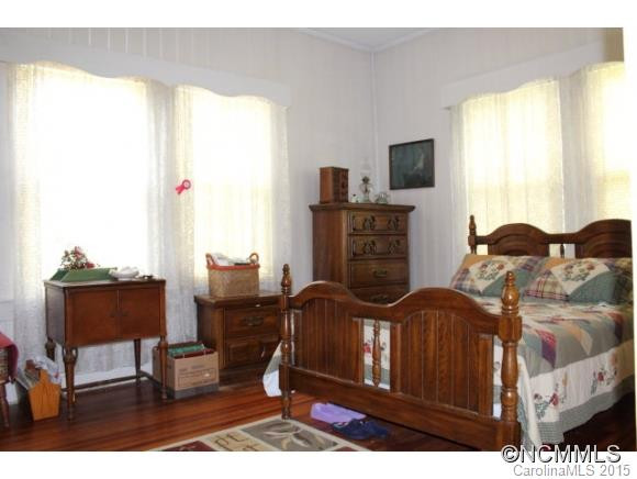 76 First St., EM - Photo 3