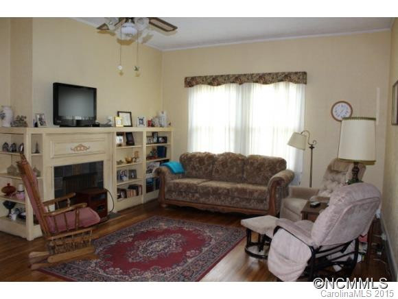 76 First St., EM - Photo 5