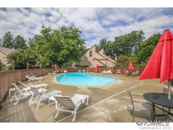 77 Maple Ridge Lane - Photo 2