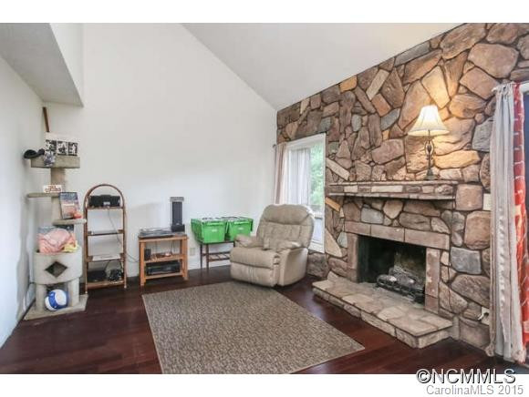 77 Maple Ridge Lane - Photo 4