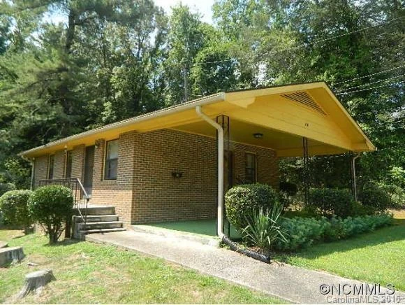734 1st Ave. W