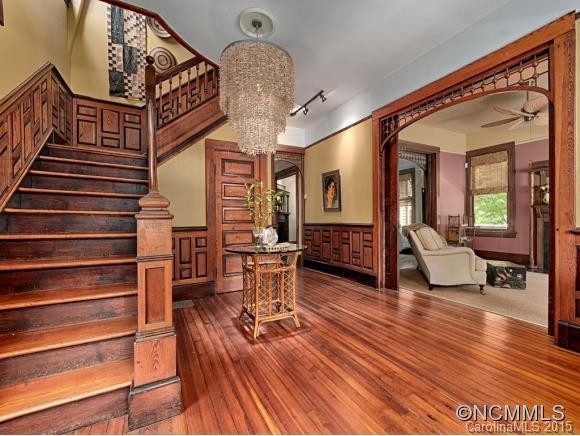 327 Montford Avenue - Photo 2