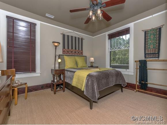 327 Montford Avenue - Photo 12