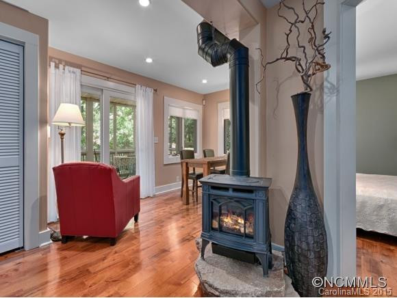 327 Montford Avenue - Photo 19