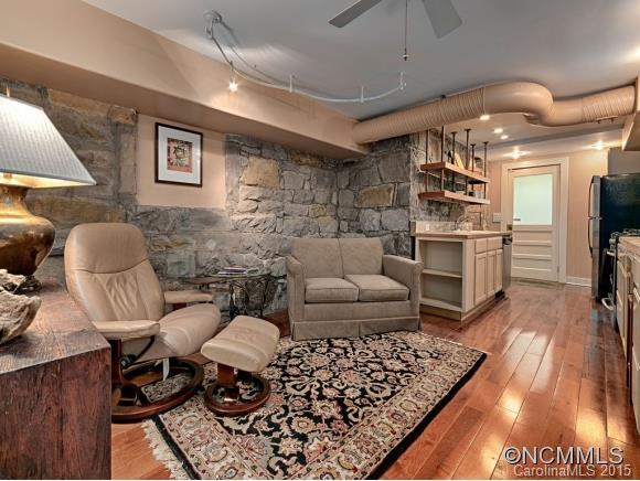 327 Montford Avenue - Photo 20