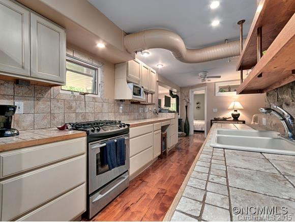 327 Montford Avenue - Photo 21