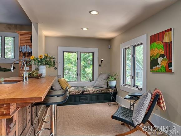 327 Montford Avenue - Photo 8