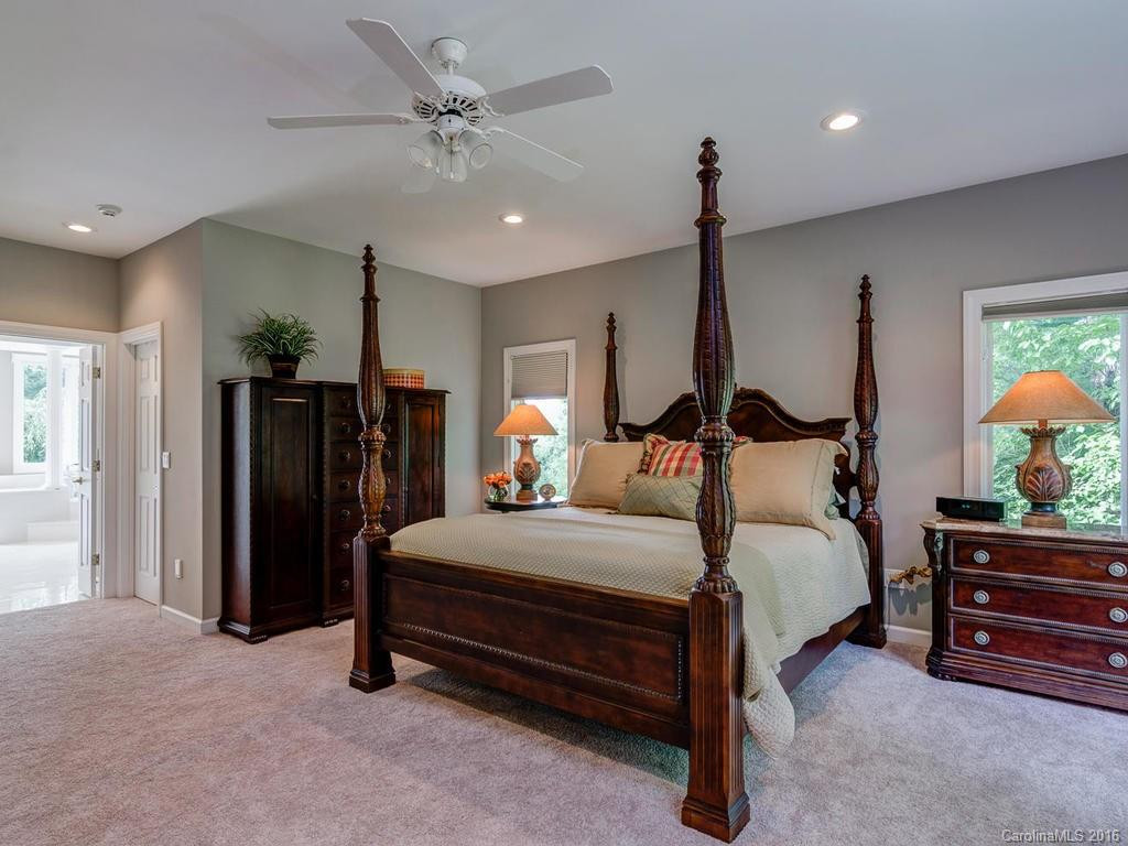 110 Scenic Drive - Photo 12