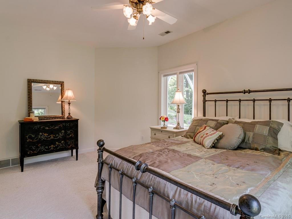 110 Scenic Drive - Photo 19