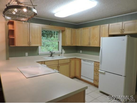 122 FOREST PARK DRIVE - Photo 5