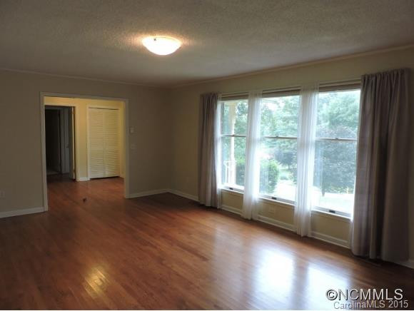 122 FOREST PARK DRIVE - Photo 10
