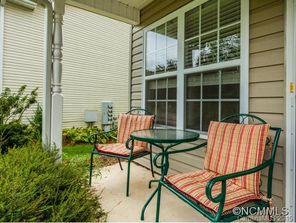 176 Wiltshire Circle - Photo 2